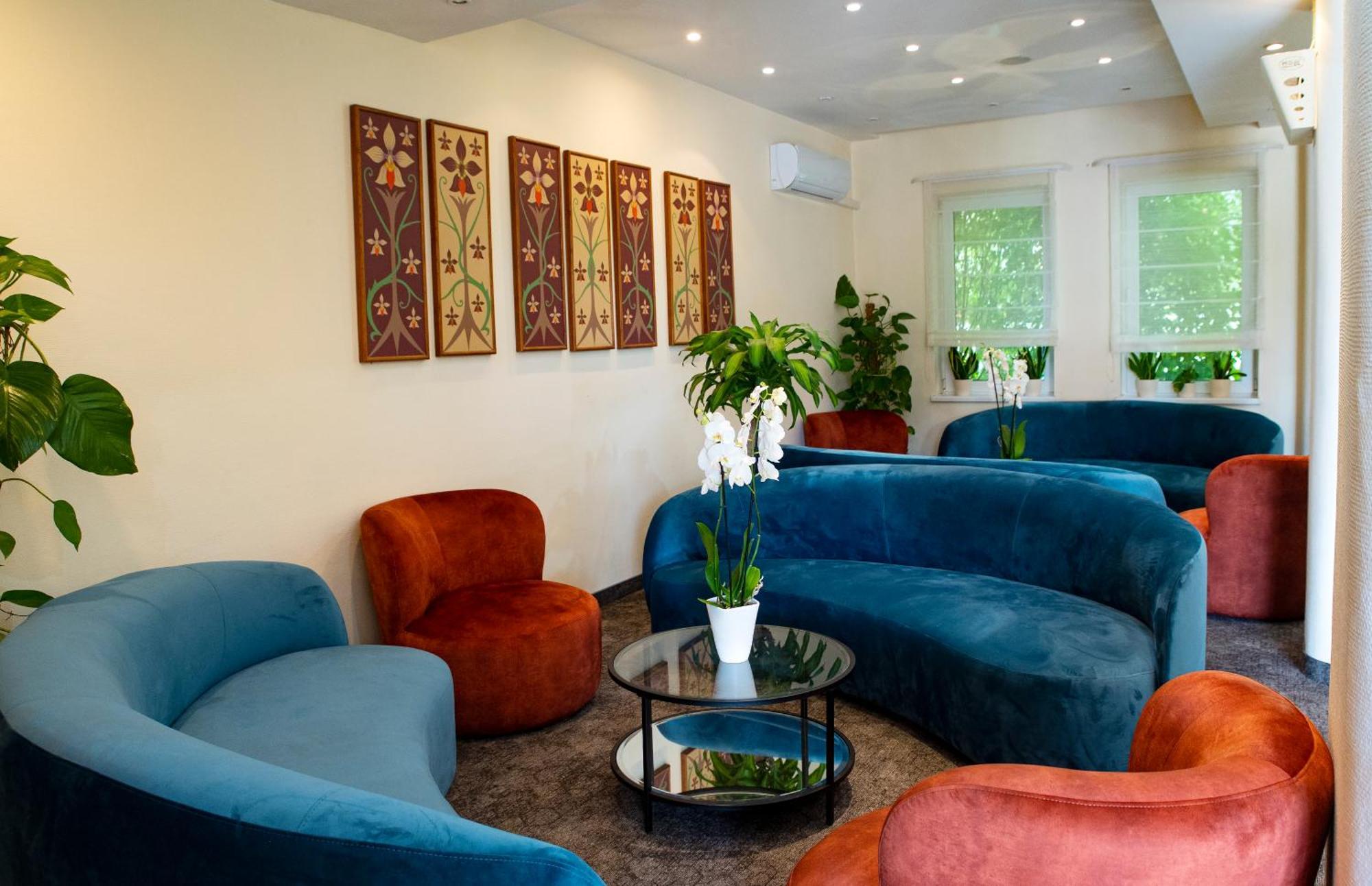 Orchidea Hotel Lipót Zewnętrze zdjęcie