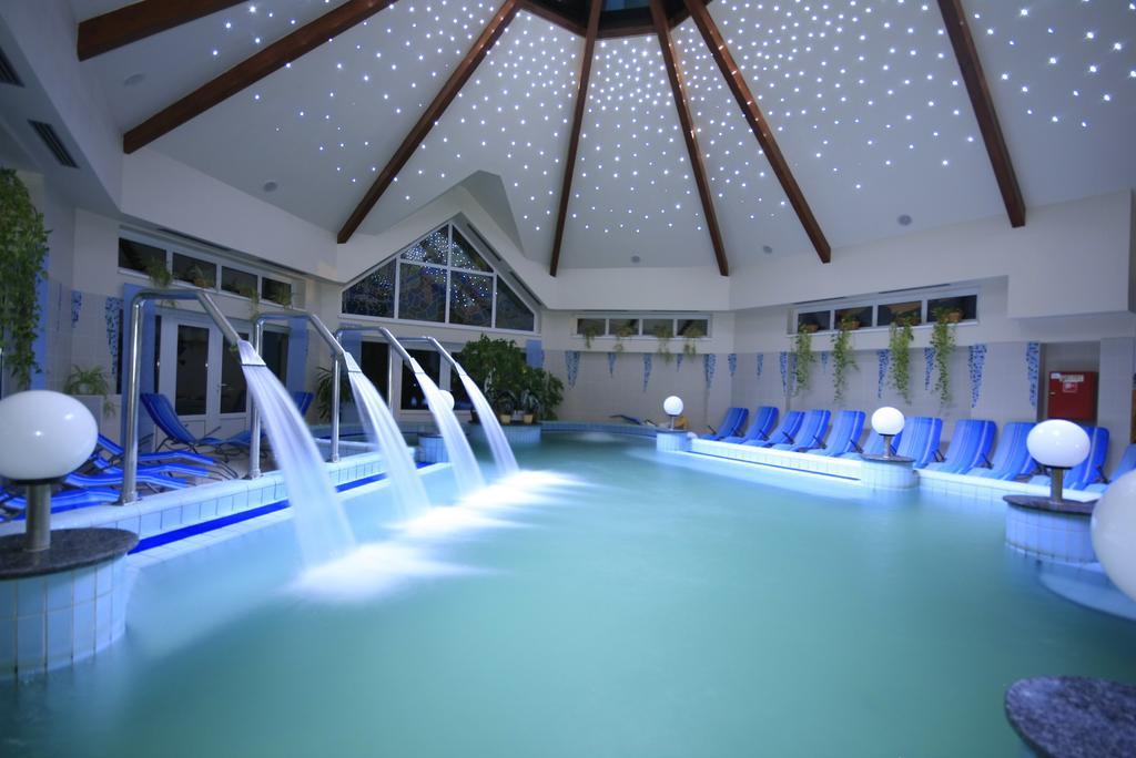 Orchidea Hotel Lipót Zewnętrze zdjęcie