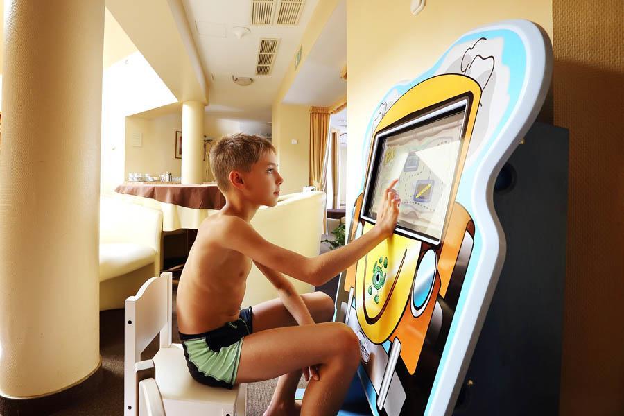 Orchidea Hotel Lipót Zewnętrze zdjęcie