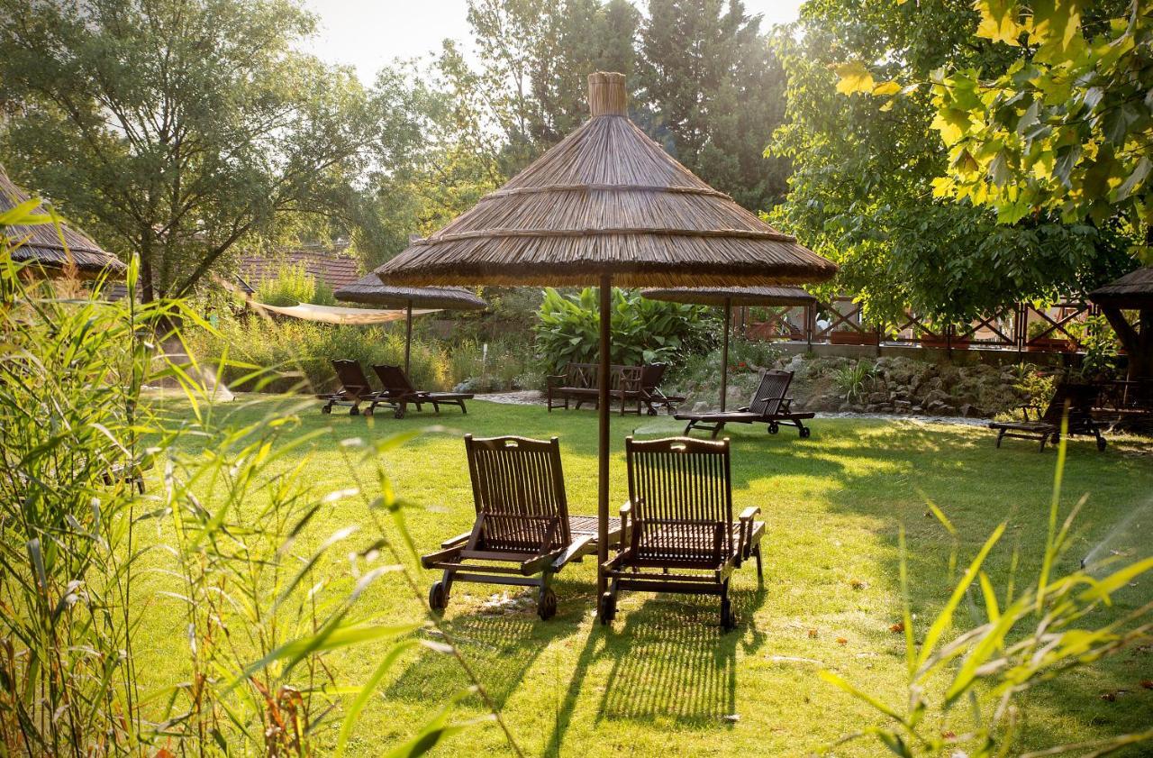 Orchidea Hotel Lipót Zewnętrze zdjęcie